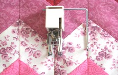 ELNA / JANOME offener Obertransportfuss mit Führungslineal (für 580)