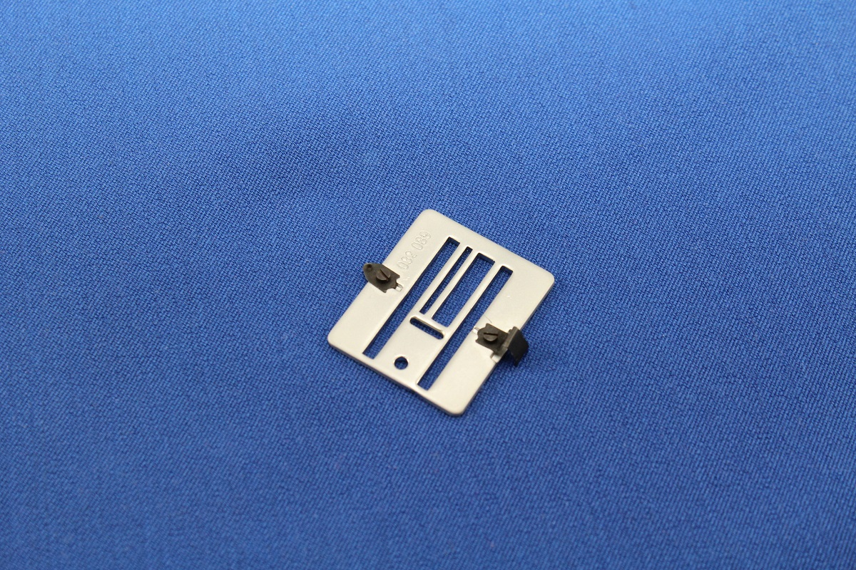 PFAFF - Stichplatte für hobbymatic, tipmatic, varimatic