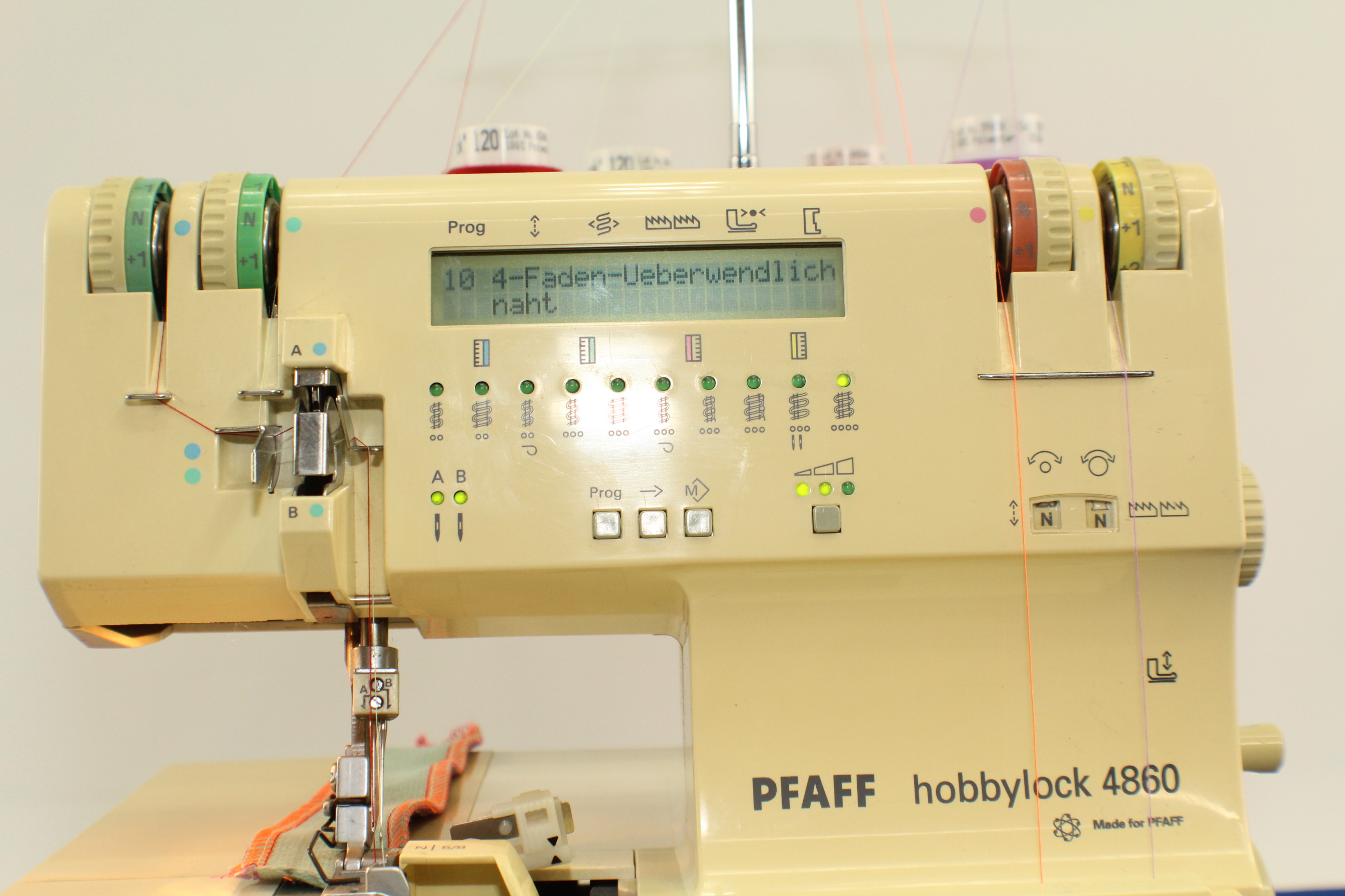 Pfaff Hobbylock 4860 gebraucht 