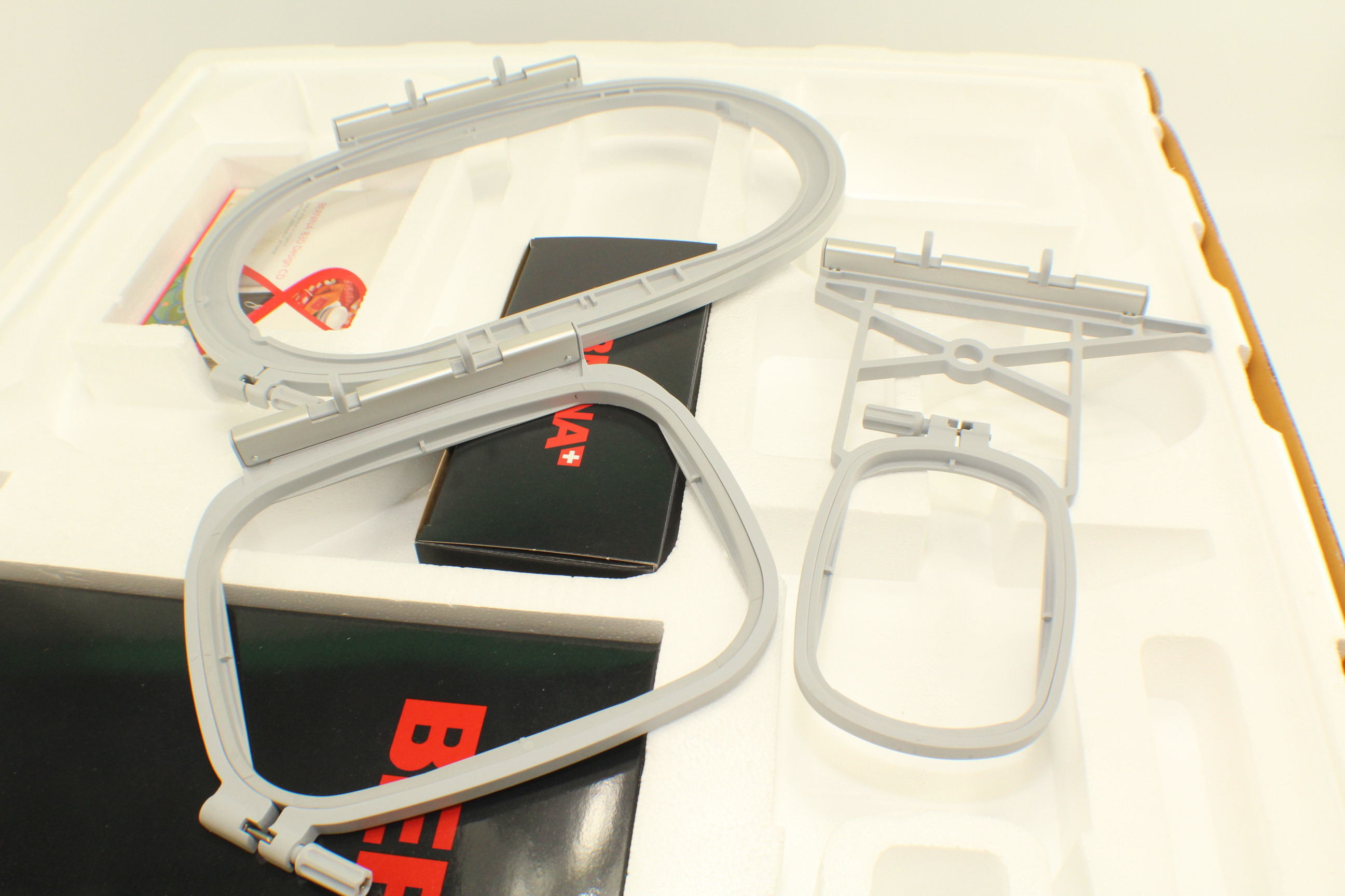 Bernina 830 - mit Stickmodul