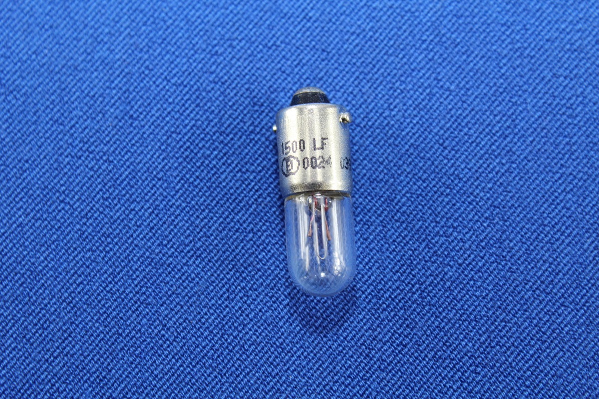 Glühbirne Steckfassung 4W/6V für ältere Bernina