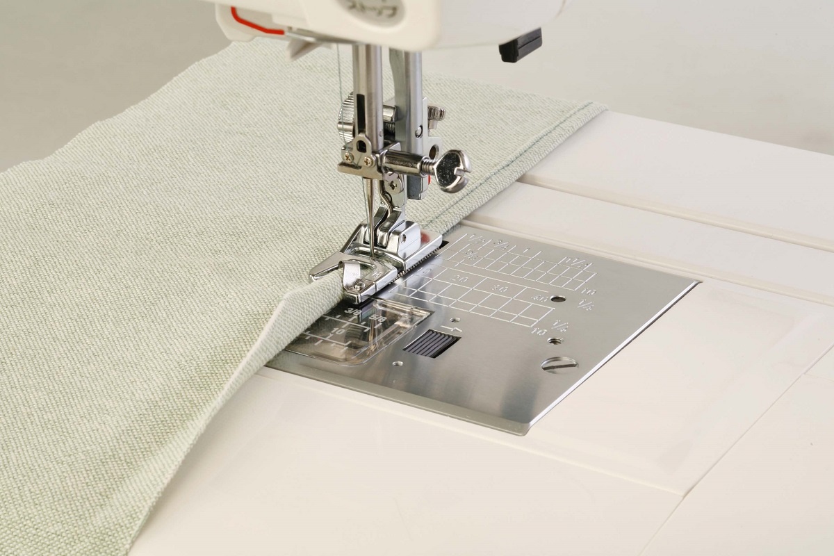 ELNA / JANOME Rollsaumfuß-Set 4mm + 6mm Säumer