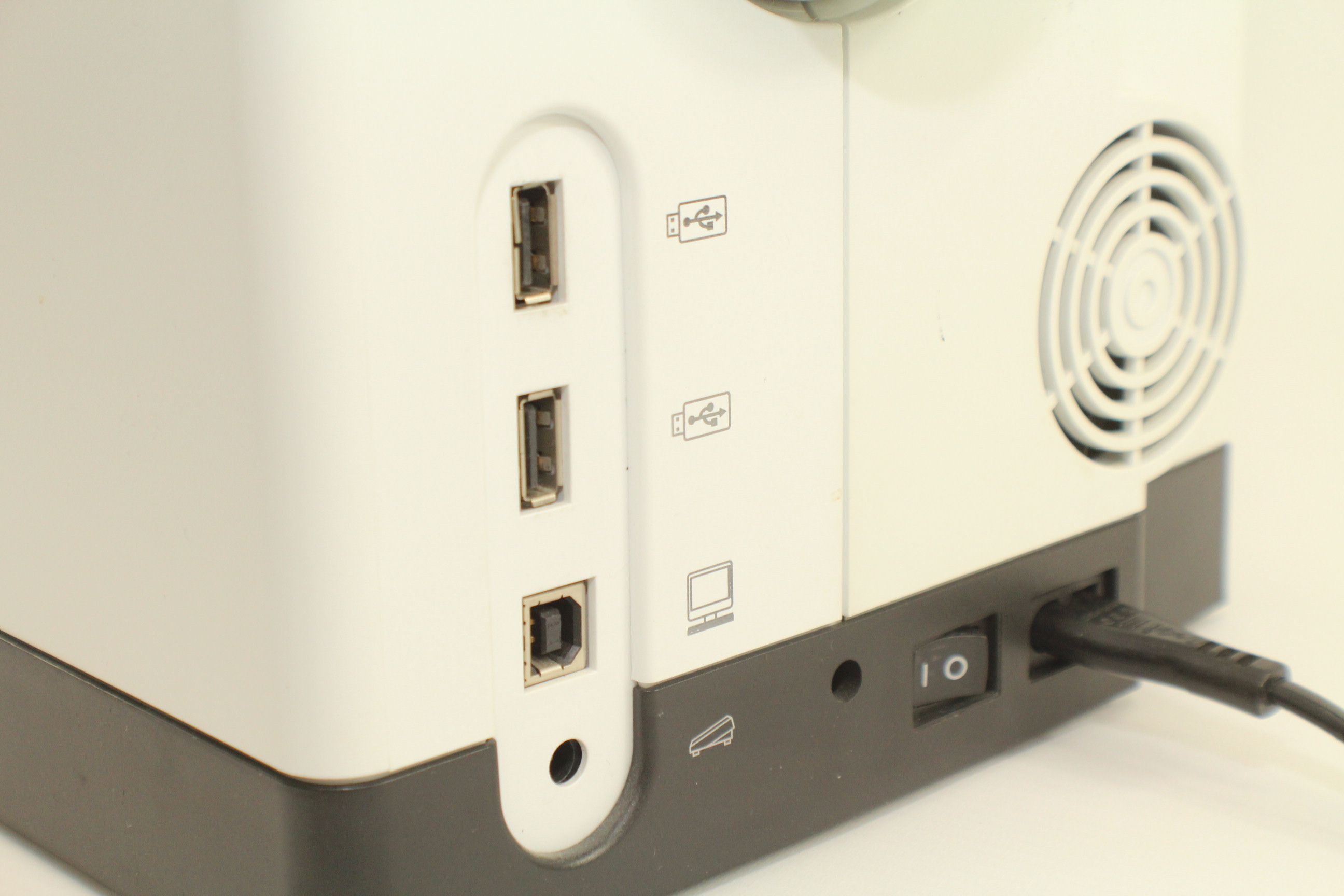 Bernina 830 - mit Stickmodul