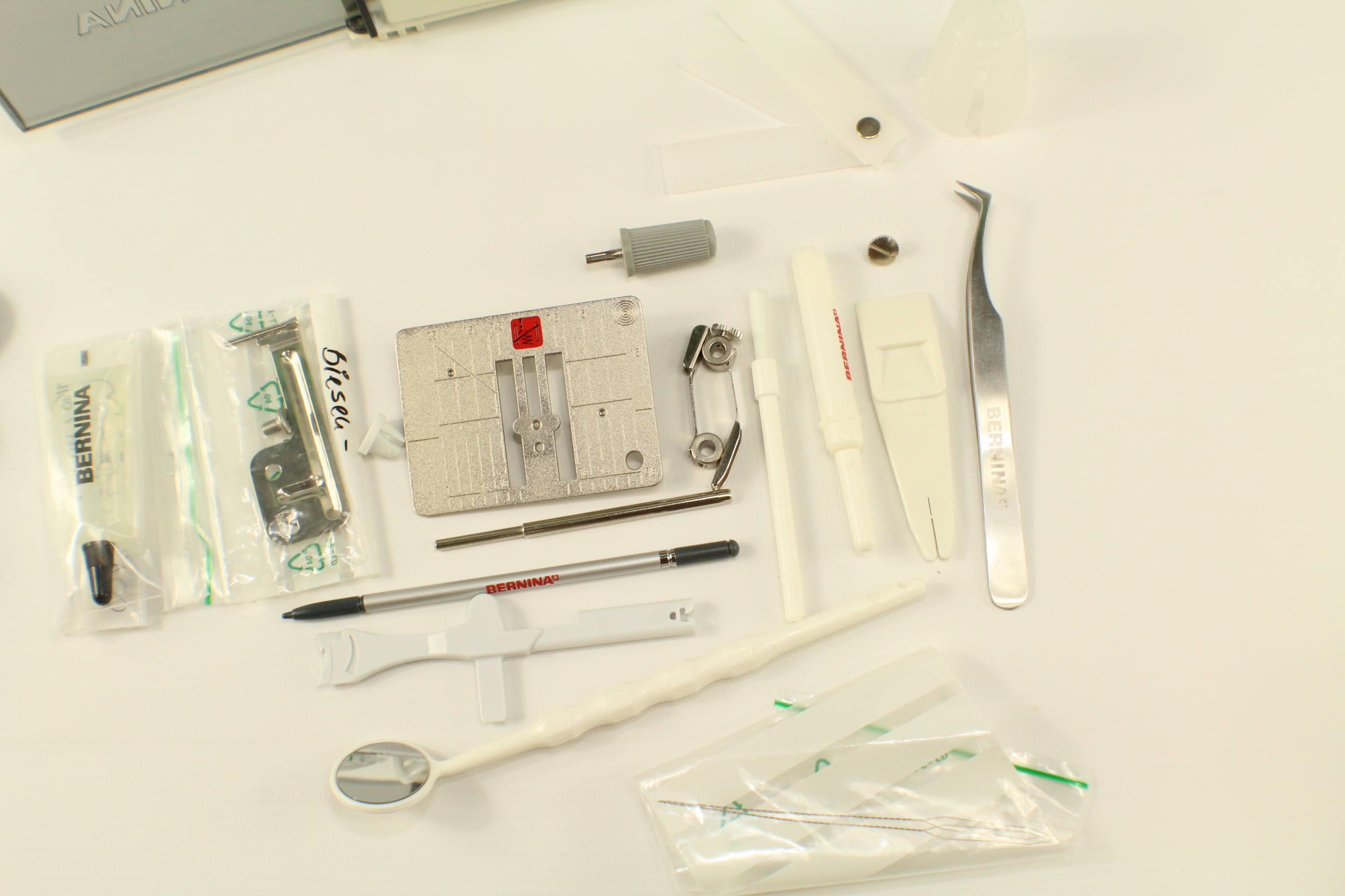Bernina 830 - mit Stickmodul