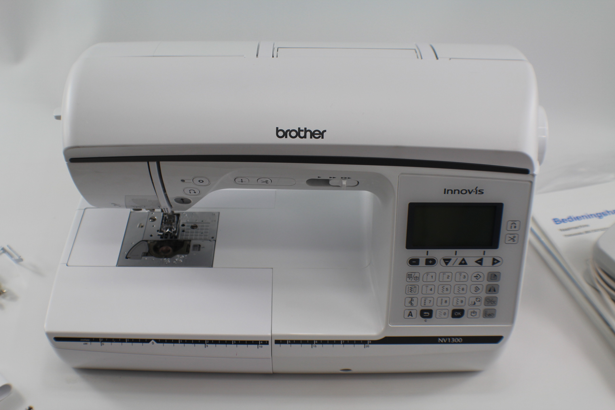 Brother Innov-is NV1300 junge Second Hand  