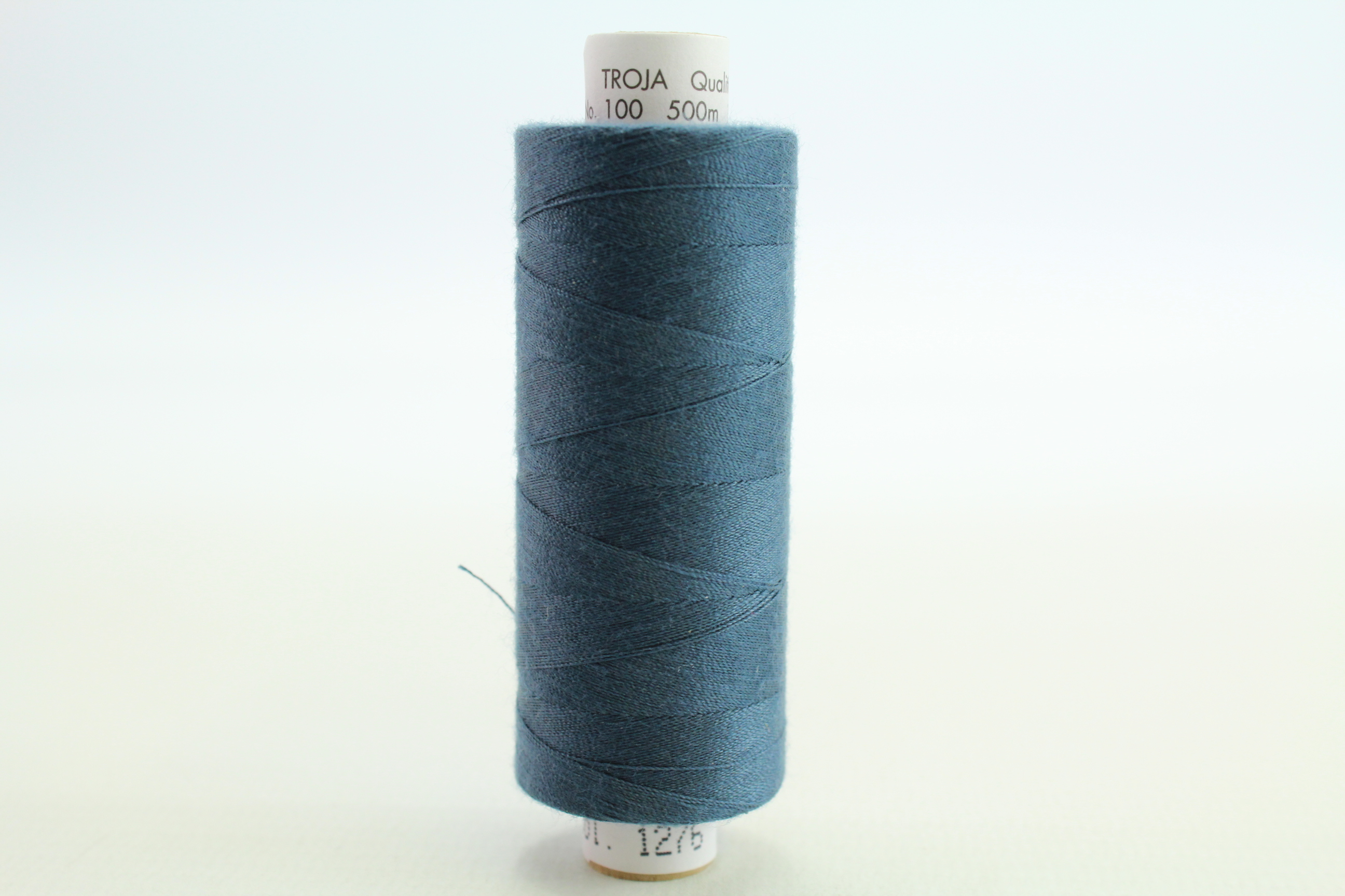 Troja 500M. in schöner Nähwelt Box (7er Set, gelb, rot, schwarz, weiss, rosé, blau, grau )
