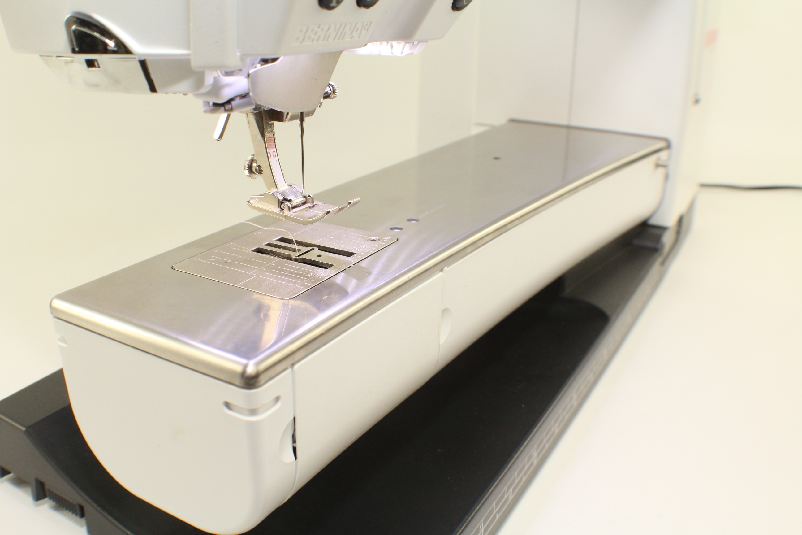 Bernina 830 - mit Stickmodul