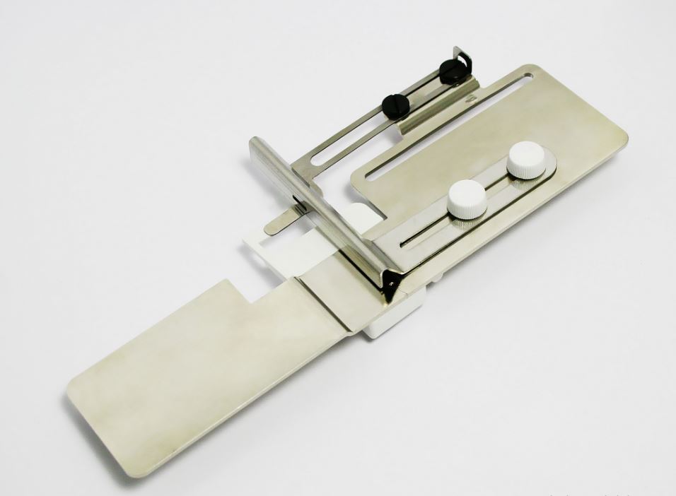 ELNA / JANOME Saumführung Coverlock (easycover und Covermax)