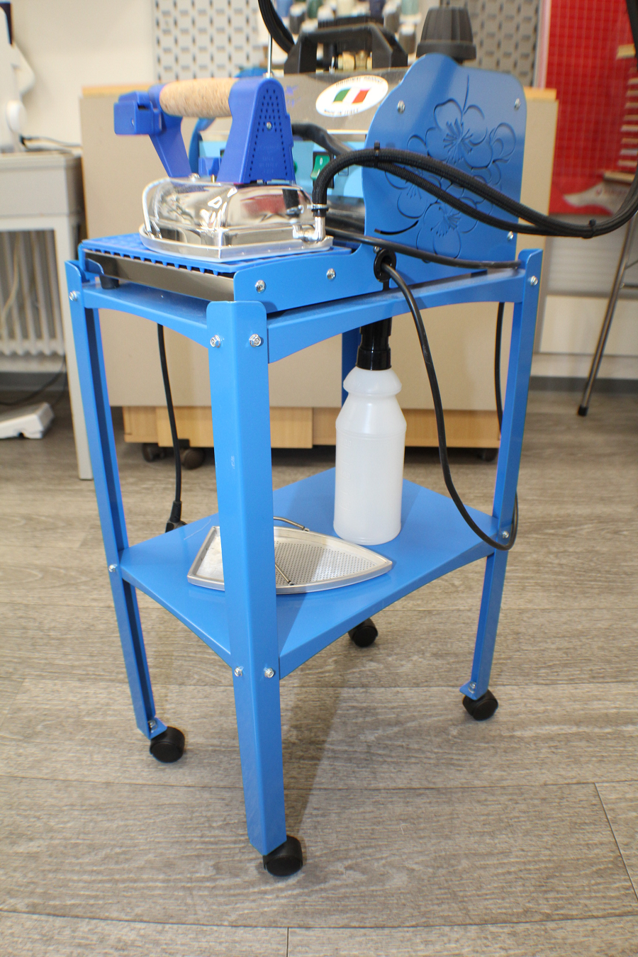 Jeux Sakura Iron Dampfbügelstation von Juki