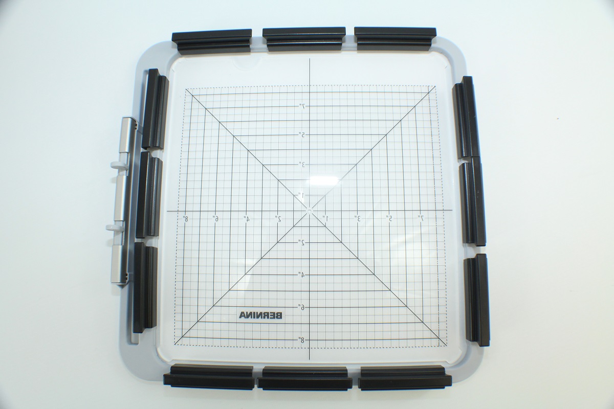 Bernina  Medium Klemmen-Stickrahmen für 7er / 8er Serie