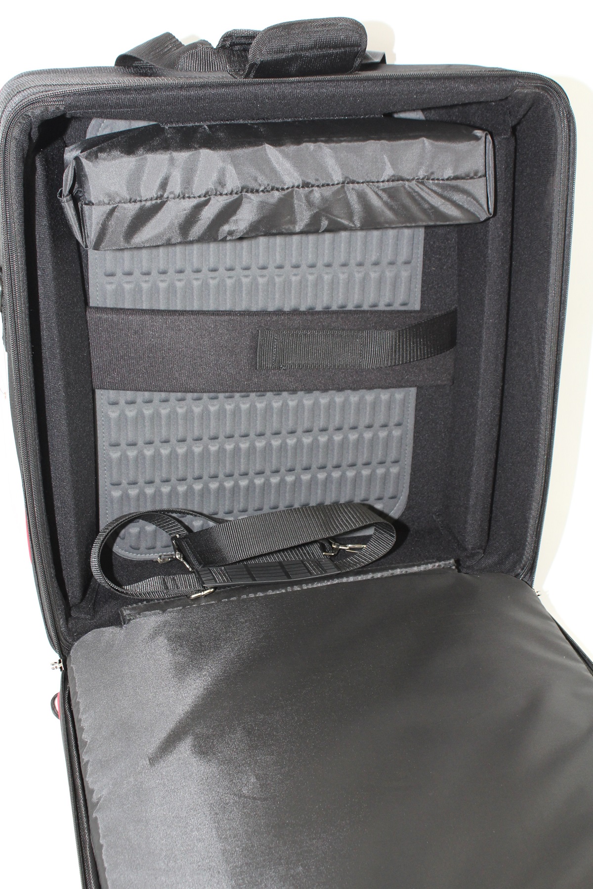 BERNINA Kombi Paket Trolley L und Stickmodultasche L für die NEUE 5er Serie