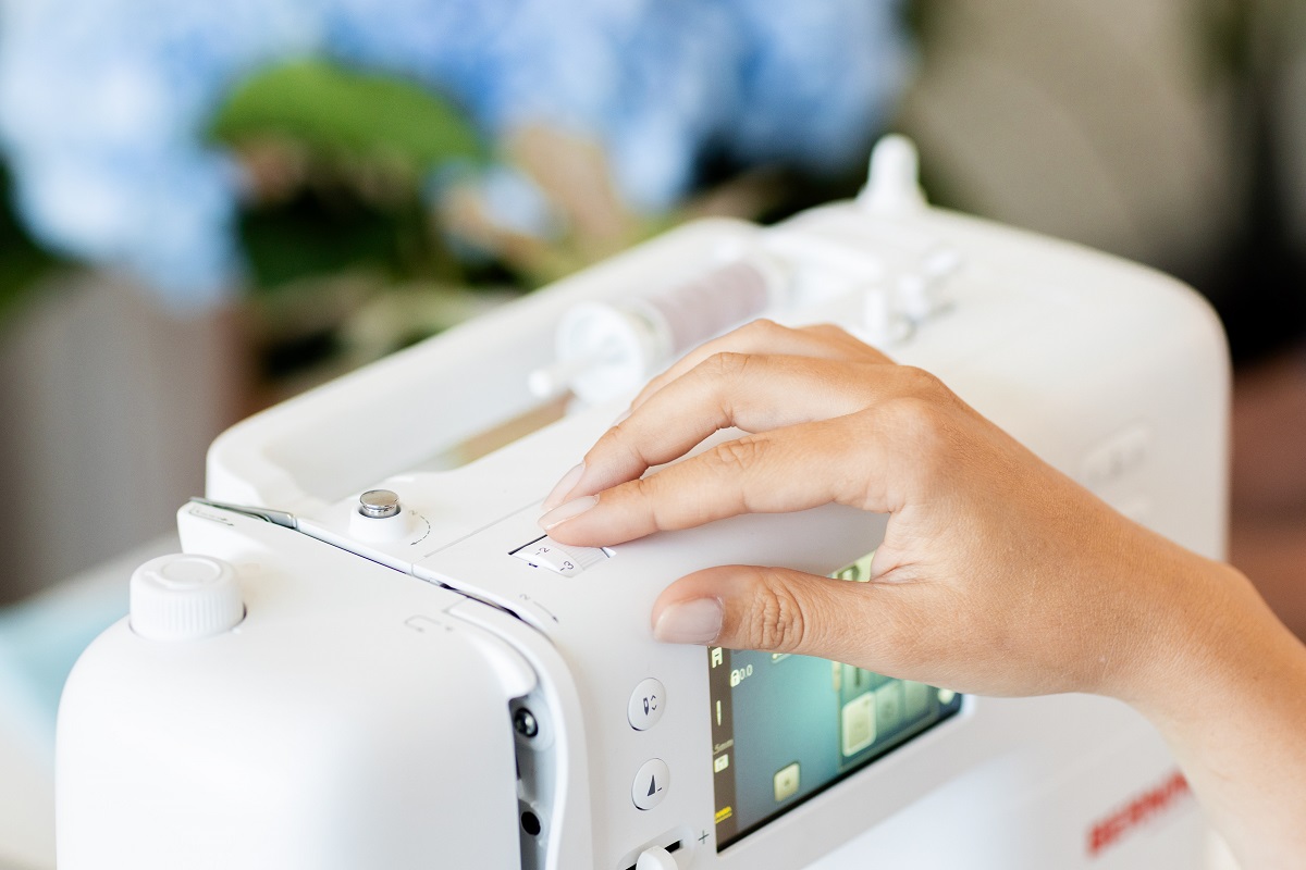 Bernina 325