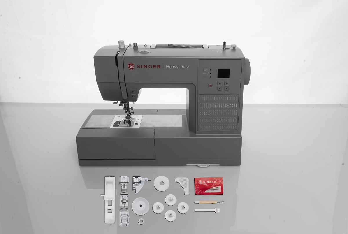 SINGER Heavy Duty 6605