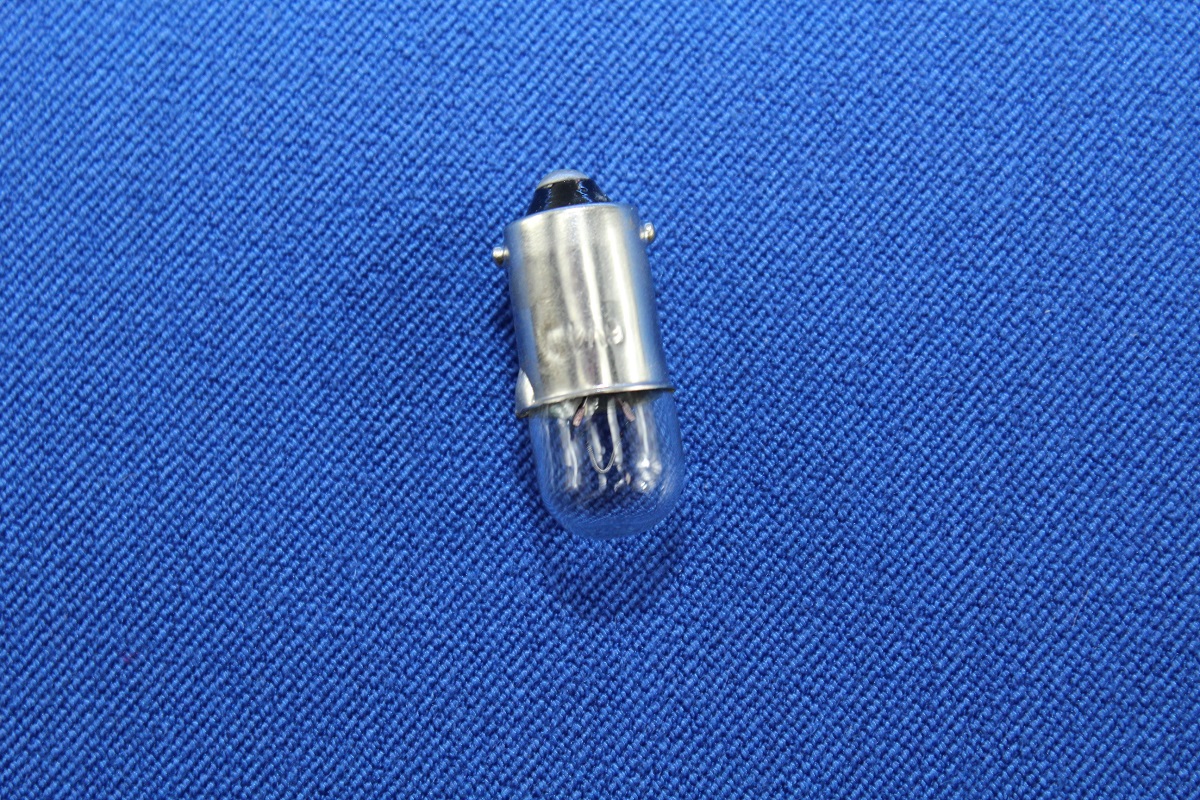 Glühbirne Steckfassung 4W/6V für ältere Bernina
